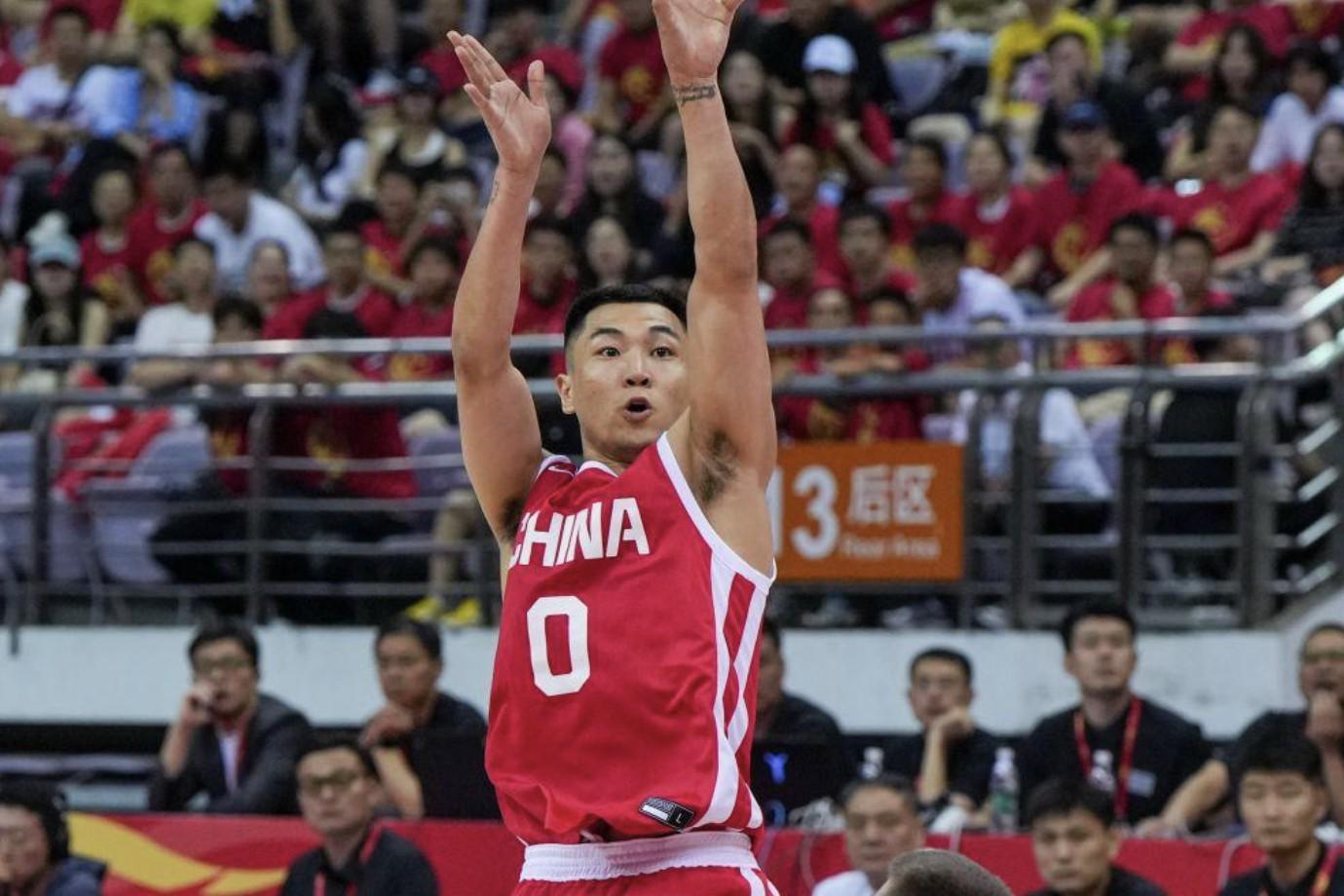 开云-高诗岩：亚洲杯时努力弥补自己的短板，新赛季CBA会帮助年轻人成长