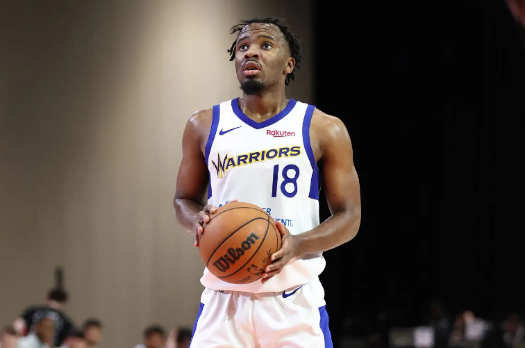 开云官网-复出后状态略显一般，勇士双向合同后场新秀还得提升自己的表现？